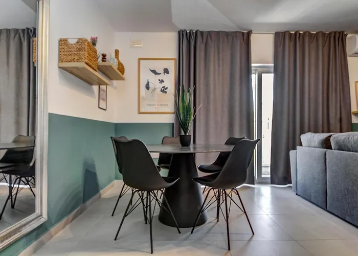 Urban Square Elite Residences By 360 Estates * Pieta