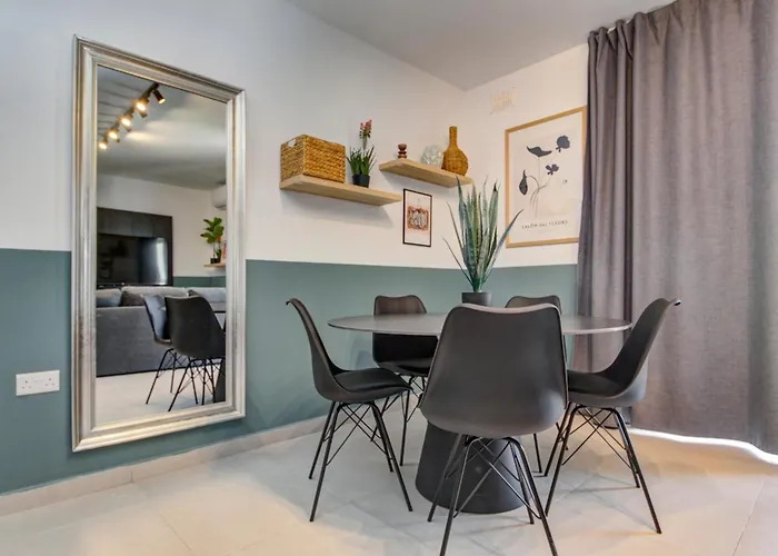 Urban Square Elite Residences By 360 Estates Apartment Pieta