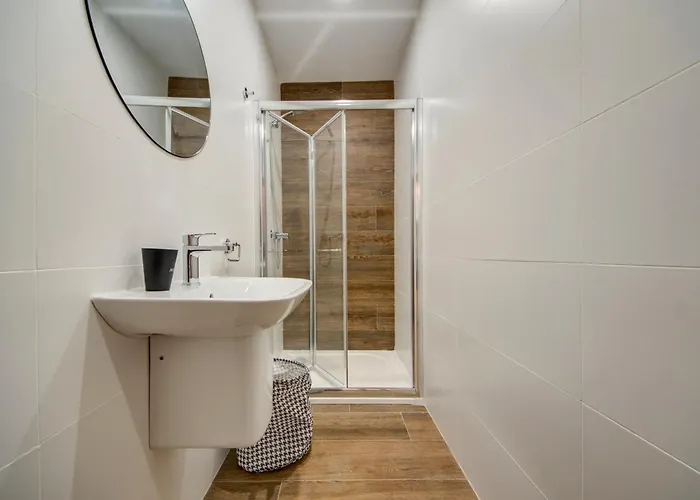 Urban Square Elite Residences By 360 Estates Apartment *